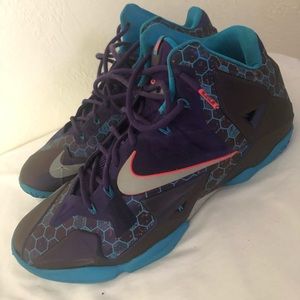 Nike Lebron 11
